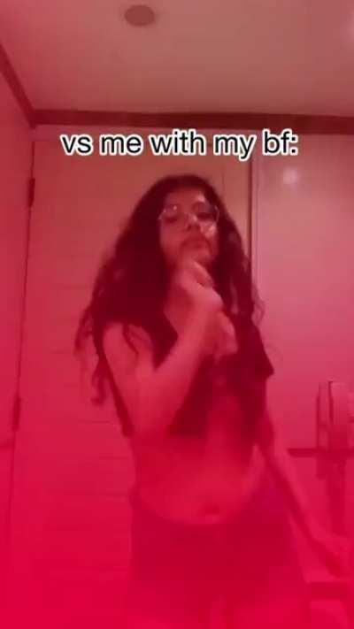 her underboob looks so firm. 🤤