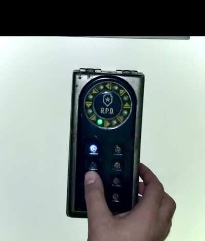 RE2:Remake - Fully functional portable safe (Original design and build)