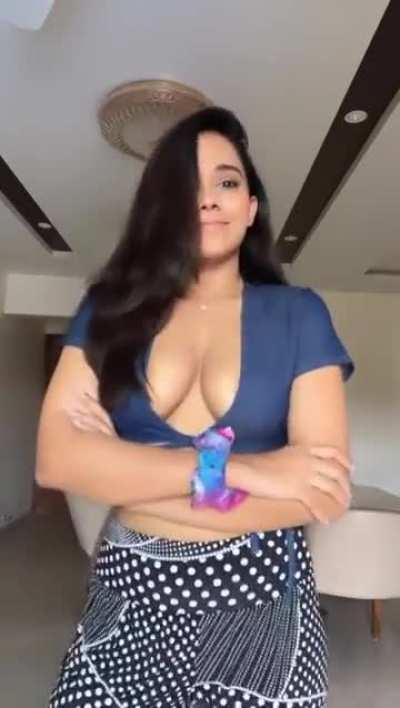 Priya 