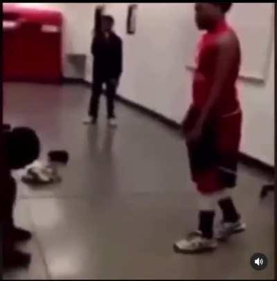 This how Lil Keed did Bruce in the locker room after gym