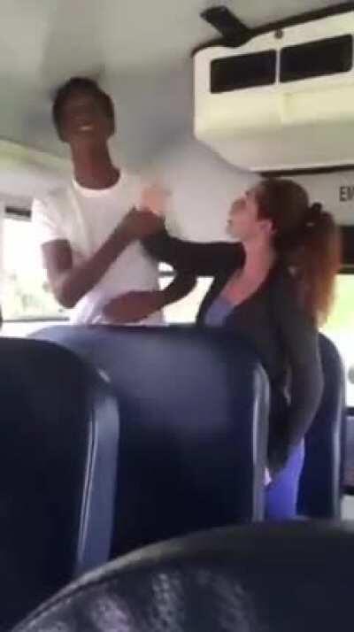 Öyle amel defterini kapatırlar işte amk şıllığı. Amı olduğu için kendini dokunulmaz sanan tüm kızların amını sikeyim.