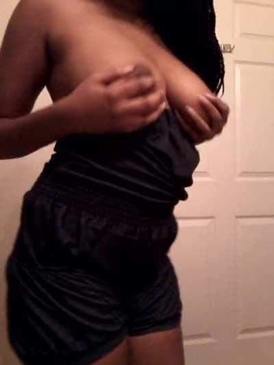 Bouncing out of my romper 💕