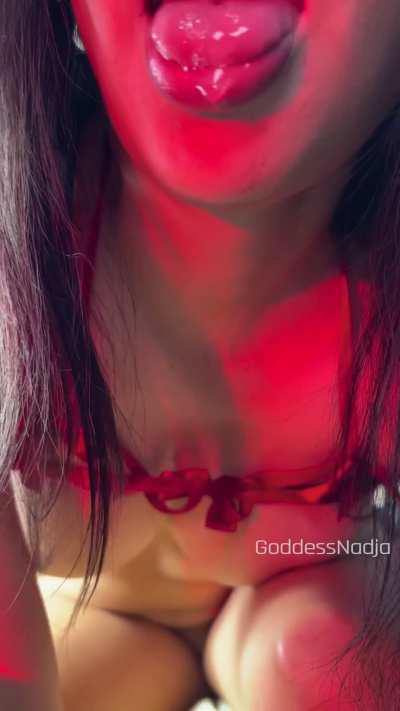 That cock needs some saliva 