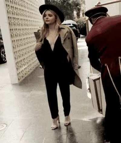 Goddess Chloe Grace Moretz. I cumming!