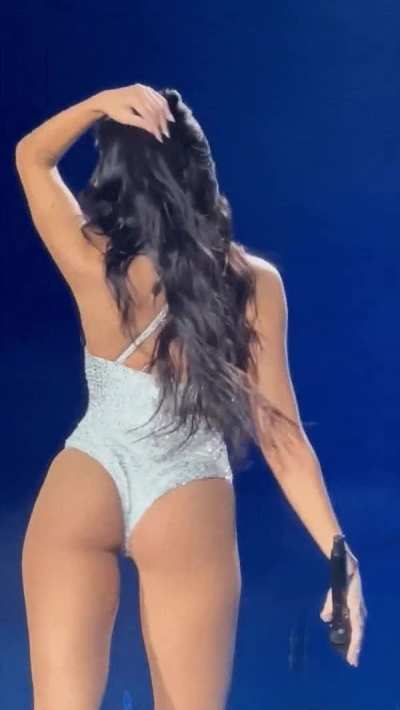 Perfectly shaped 🍑