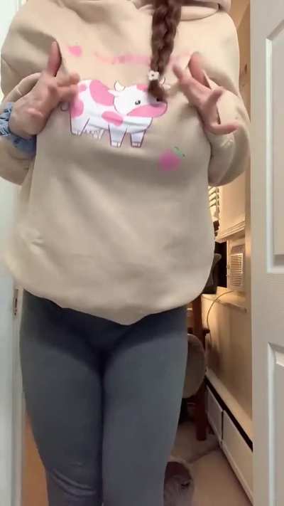 Is s0ymilkers a good name for a girl like me? 🍑 let’s chat 🥰 just check the comments for a 🥵 link 👇 for me :)