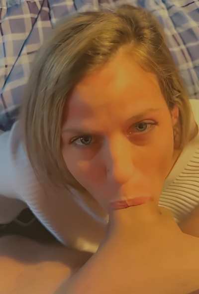 She may be tiny but that throat is mighty