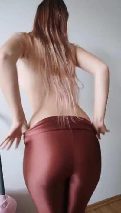 I felt like dancing for you, even if it's awkward a little bit:3 [F]