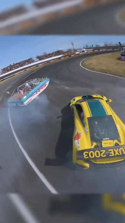 McLaren GT3 vs Jenny The Drift Boat