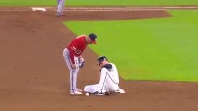 bAsEbAlL pLaYeRs GeT iNtO a bRuTaL fIgHt