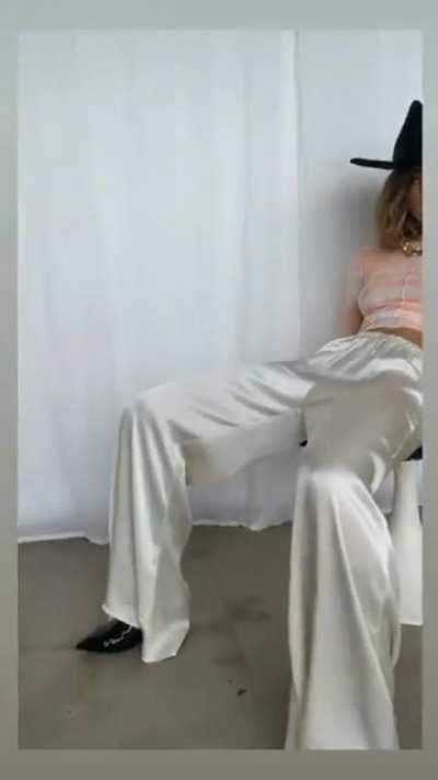 Saskia Jenkins- just chilling