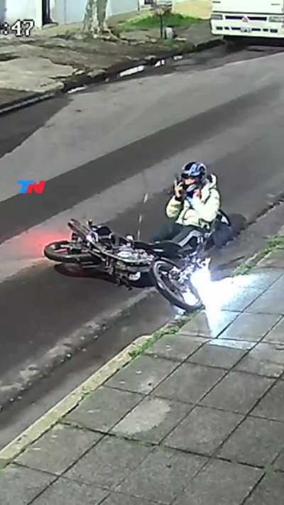 La Matanza: un Policía se defendió a los tiros y mandó a un delincuente a terapia intensiva.