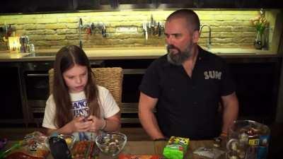 Mi a pokoooool? oh isteneeem ne leheEeEEeT. (what the heeeeeelll oh my god no waAaAay)