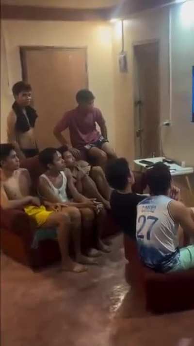 Watching horror with the 