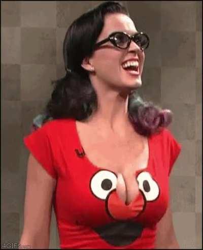 Katy Perry Looking Perfect In An Old SNL Sketch
