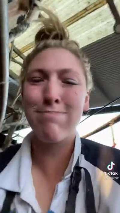 Only the freshest chocy milk for this sickcunt