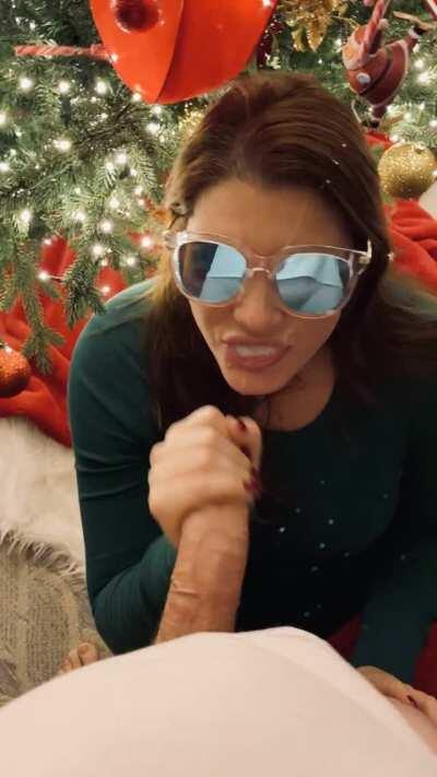 Christmas cums this time each year. 🌲