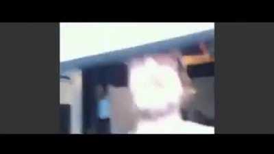 Toda a dor com uma musica feliz