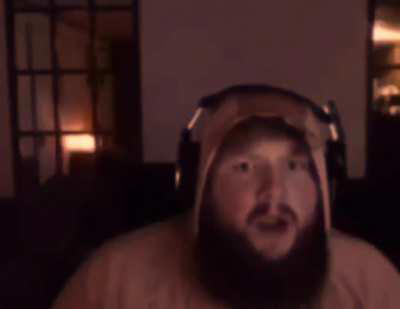 A random Mongol watching in terror as Jin has his main character moment: