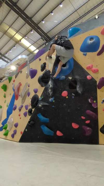 Very awkward high feet