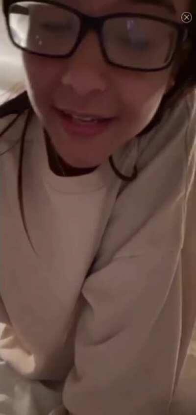 Alahna_ly said her pussy showing i don't see it can u guys see it i can't lol