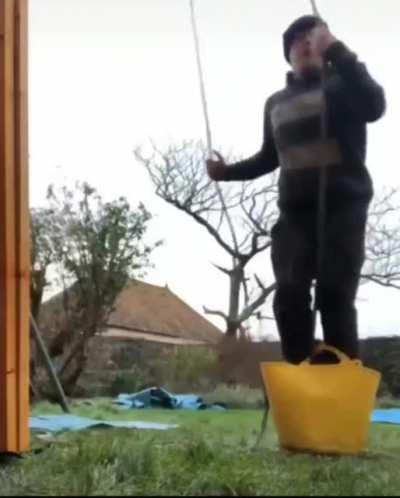 Bucket lift