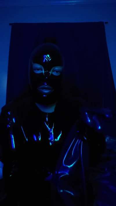 Slippery layers of latex layers