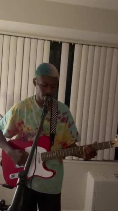 Who needs love. Just showing love to this song. Have a lot of practicing to do but. This is still a vibe