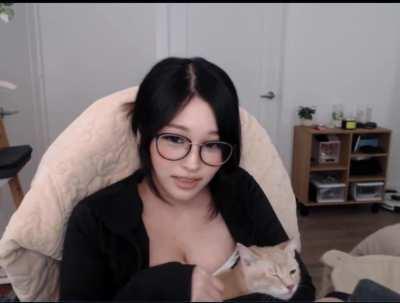 Hyoon and her new cat