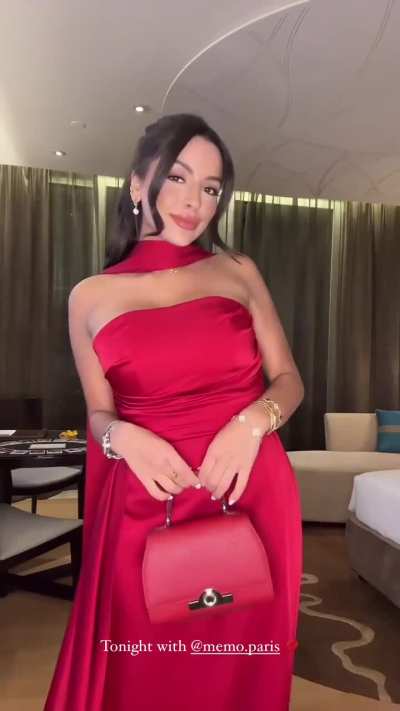 Nadia sultan beautiful in recent story