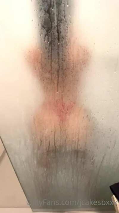 Twerking in shower
