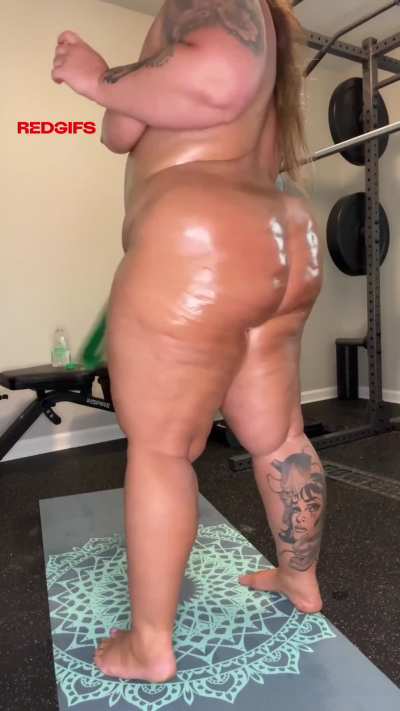 Full nude workout 😈