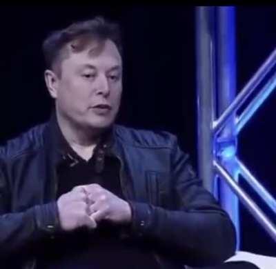 Watch Elon die inside as he realizes that he is probably dead before the first Mars landing