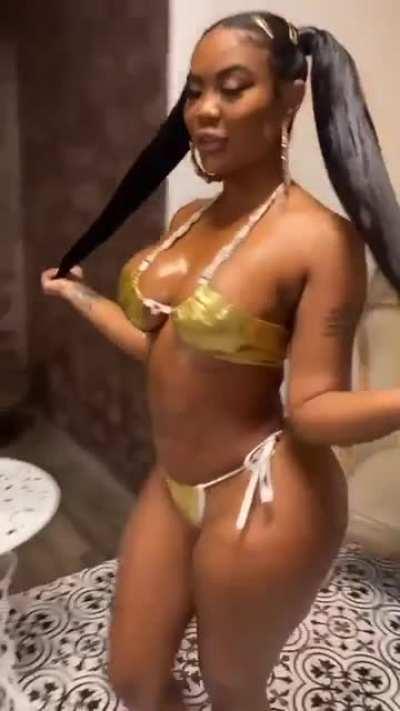 Bet them backshots are something serious