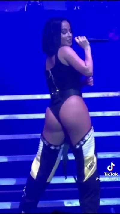 Becky G