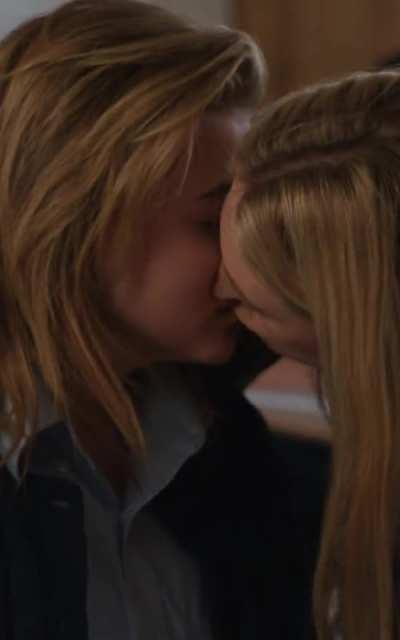 Dominate or Submit to Chloe Moretz?