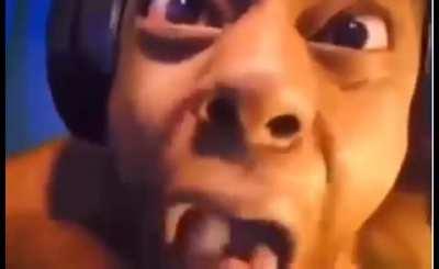 Every time I see this I shit myself with laughter