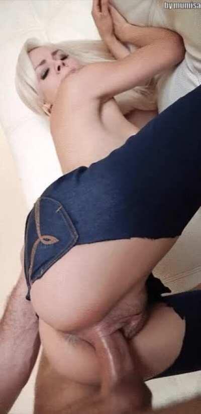 Elsa Jean Porn GIF | RedGIFs