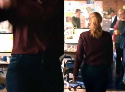 Bryce Dallas Howard's flawless Curves. (Jurassic World)