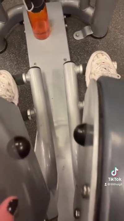 Powerful thighs 😉