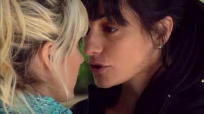 Gimena Accardi & Luciana Gonzalez Costa - Sos mi Hombre (2012, Argentina)