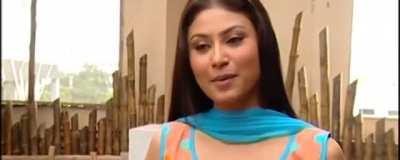 Wow! I did not recognize her at all in this old interview!