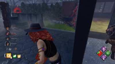 Ghostface never fails to jumpscare me (volume warning)