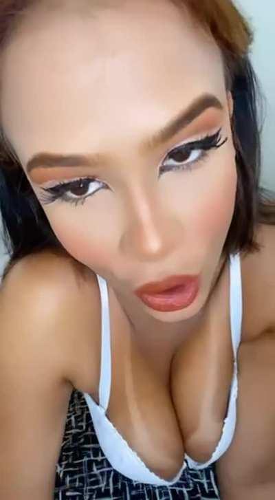 You want to kiss my neck,and I want you to fuck me