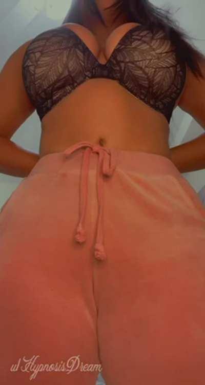 These natural titties nursed two babies. Still looks suckable to you? (F34)