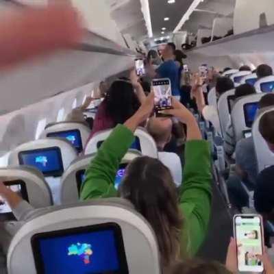 FORA BOLSONARO!!!! Que delícia de vídeo!