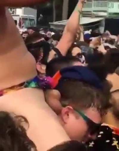 Helping a friend have a better view