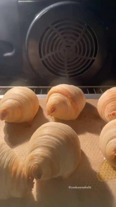 The dance of the baked goods 