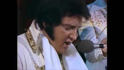 One of Elvis Presley's last ever live performances: a powerful rendition of Unchained Melody in Rapid City, South Dakota. June 21st, 1977