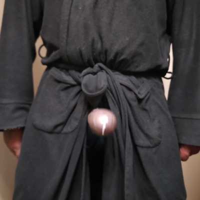 I only wish I was being throated at the time ... (gag on this)